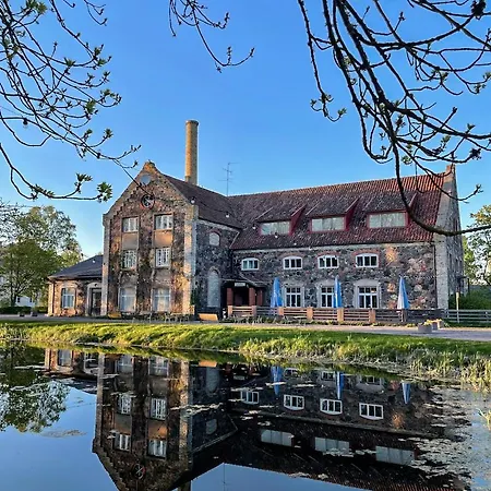 Utoopia Kuelalistemaja Viscosas * Kõrgessaare