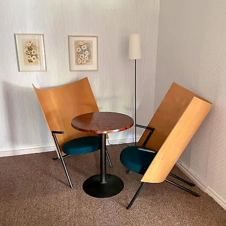 Utoopia Kuelalistemaja Viscosas Inn