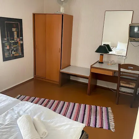 Inn Utoopia Kuelalistemaja Viscosas *